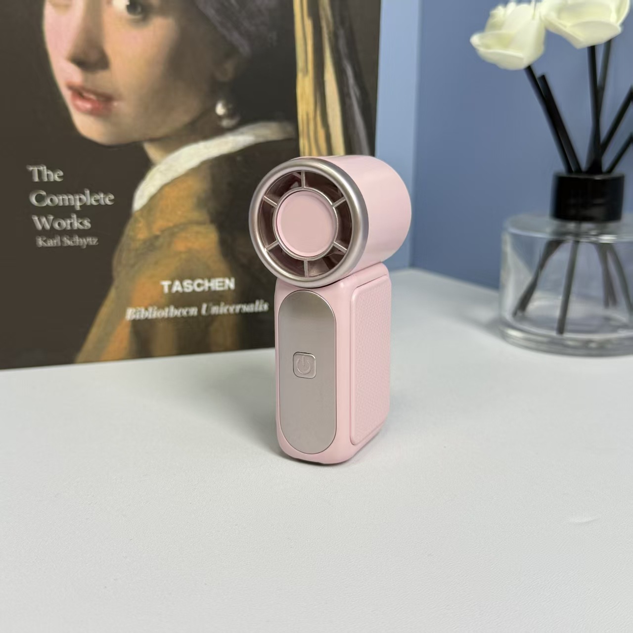 X699 mini handheld fan rechargeable pocket fan high wind small portable high-speed small cannon turbo brushless