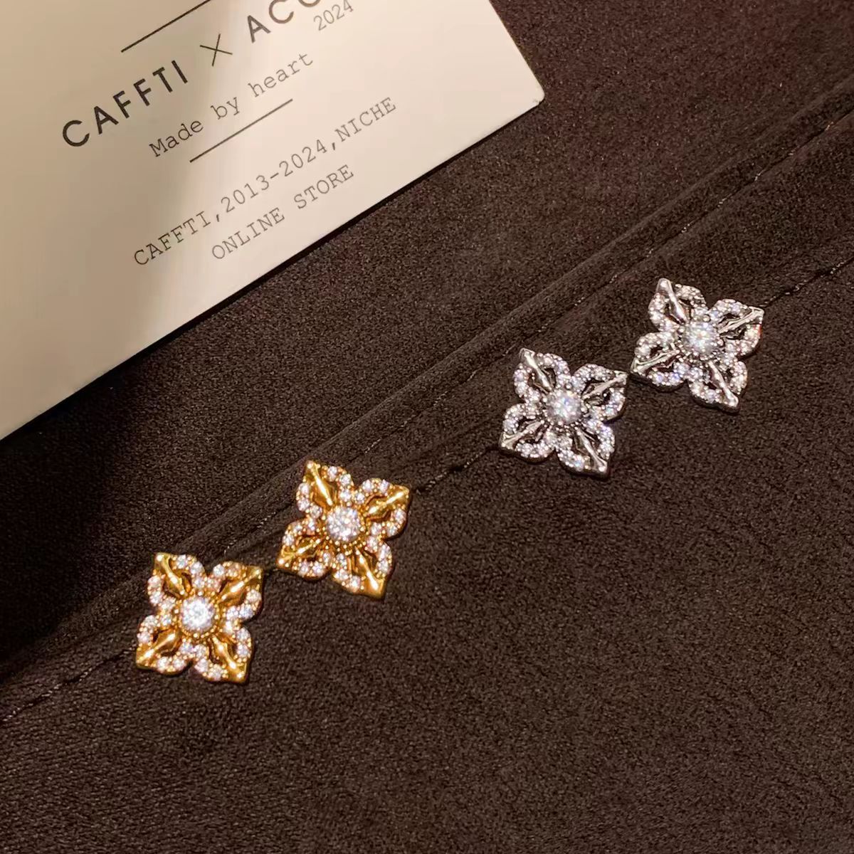 S925 silver needle spring full diamond delicate earrings stud earrings