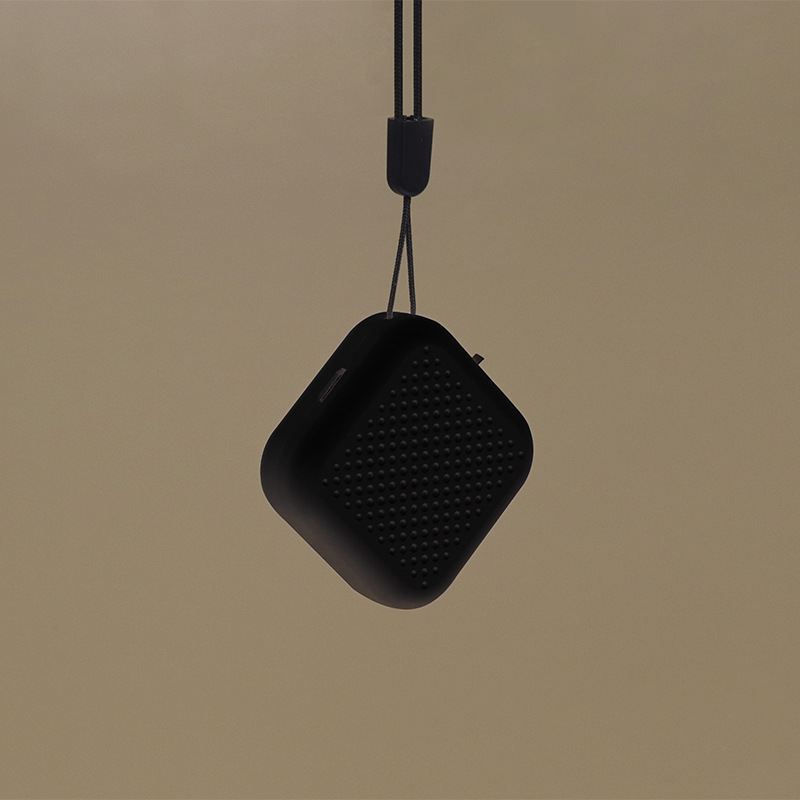 Portable neck-worn air purifier small mini negative ion personal neck-worn purifier remove second-hand smoke formaldehyde