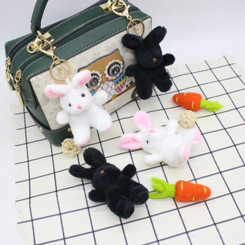Japanese and Korean Cute Plush Pilot Bunny Bag Charm Cool Black Rabbit Keychain Interesting Couple Pendant