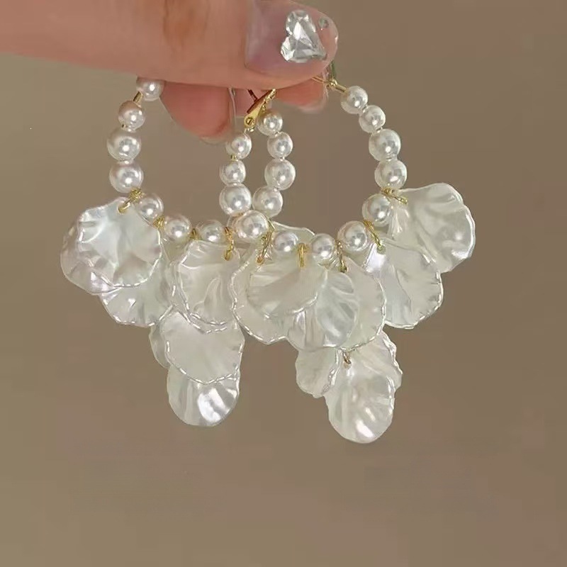 Pearl Shell Tassel Earrings for Women Island Vacation Style Exaggerated Ear Accessories