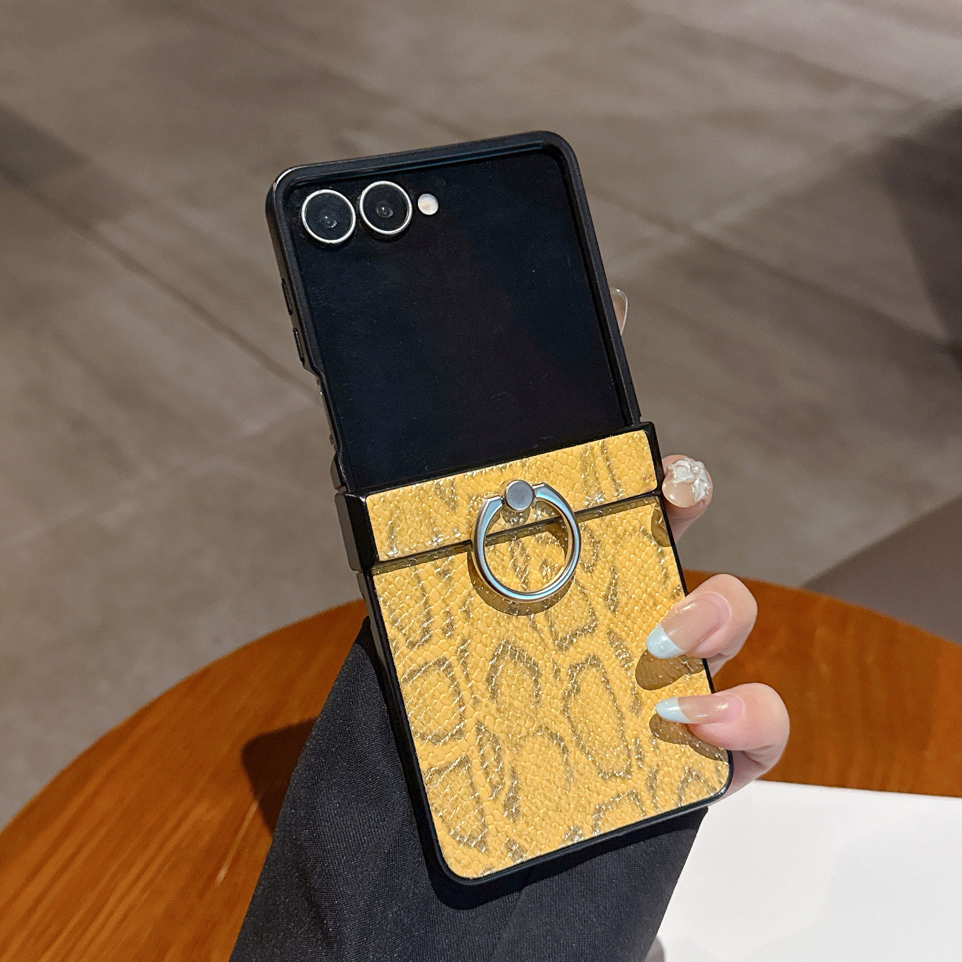 Leather snake print finger ring holder for Galaxy Z Flip8/7/6 phone case Samsung 5th generation folding protective case