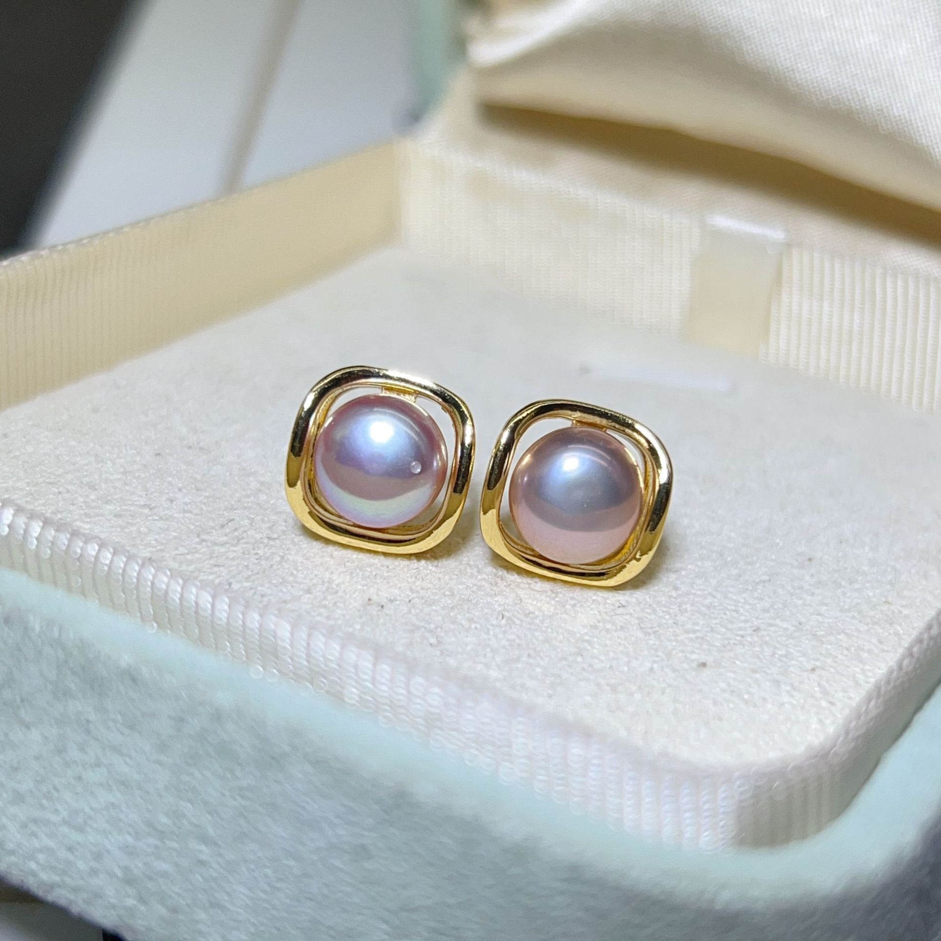 Zhuji Pearl Earrings 8-9MM Bread Pearl 925 Needle Purple Gray Earrings Natural Freshwater Pearl
