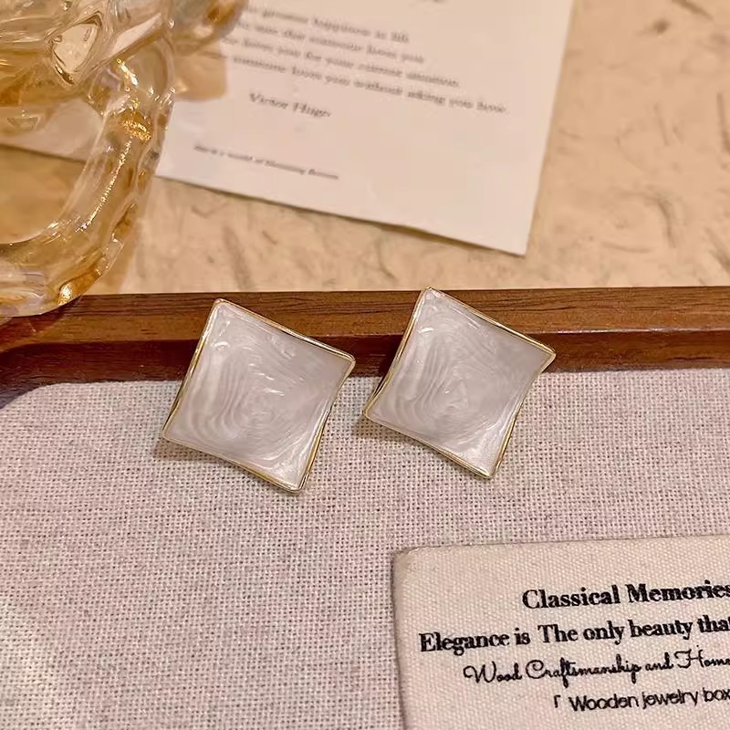 Irregular Geometric Enamel Drop Earrings Women 2025 New Stud Earrings Ear Accessories