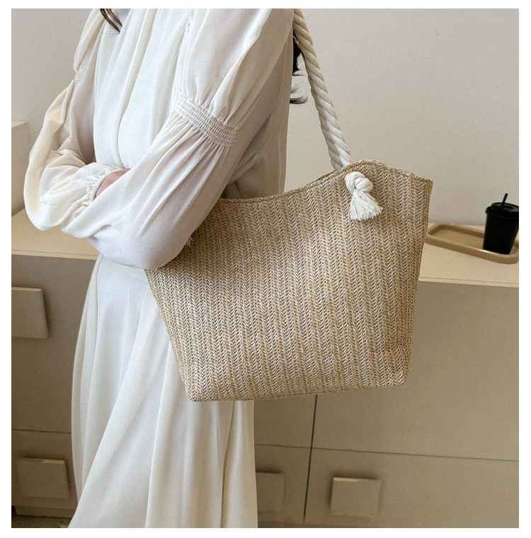 Handheld Straw Woven Bag Women Custom New Summer Woven Single Shoulder Bag Simple Bucket Casual Large Capacity Tote Bag