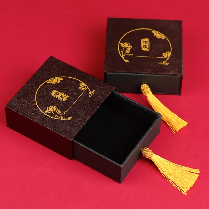 Han Jie Crystal Jewelry Gift Box Packaging Jewelry Box Seamless Delivery After-sales Card Magnetic Stone