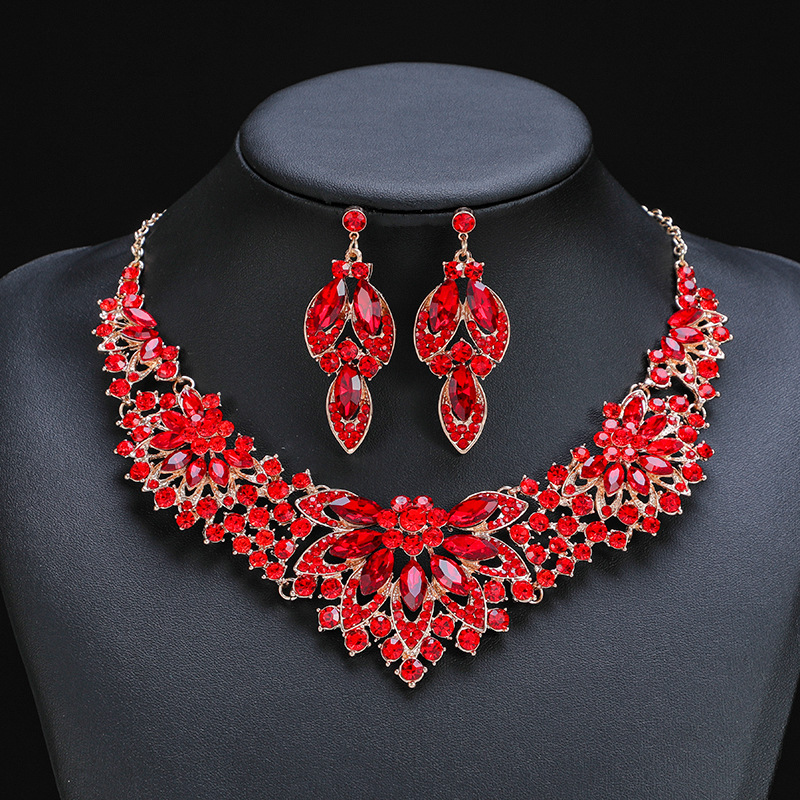 Necklace Set Women 2-Piece Leaf Flower Exaggerated Luxurious Jewelry New Bride Wedding Accessories