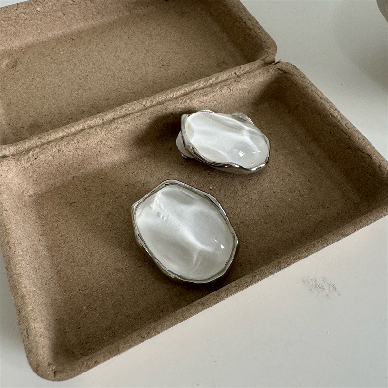 Huang Yi Sedina Spring Adjustable Ring Earrings Simple Ear Accessories