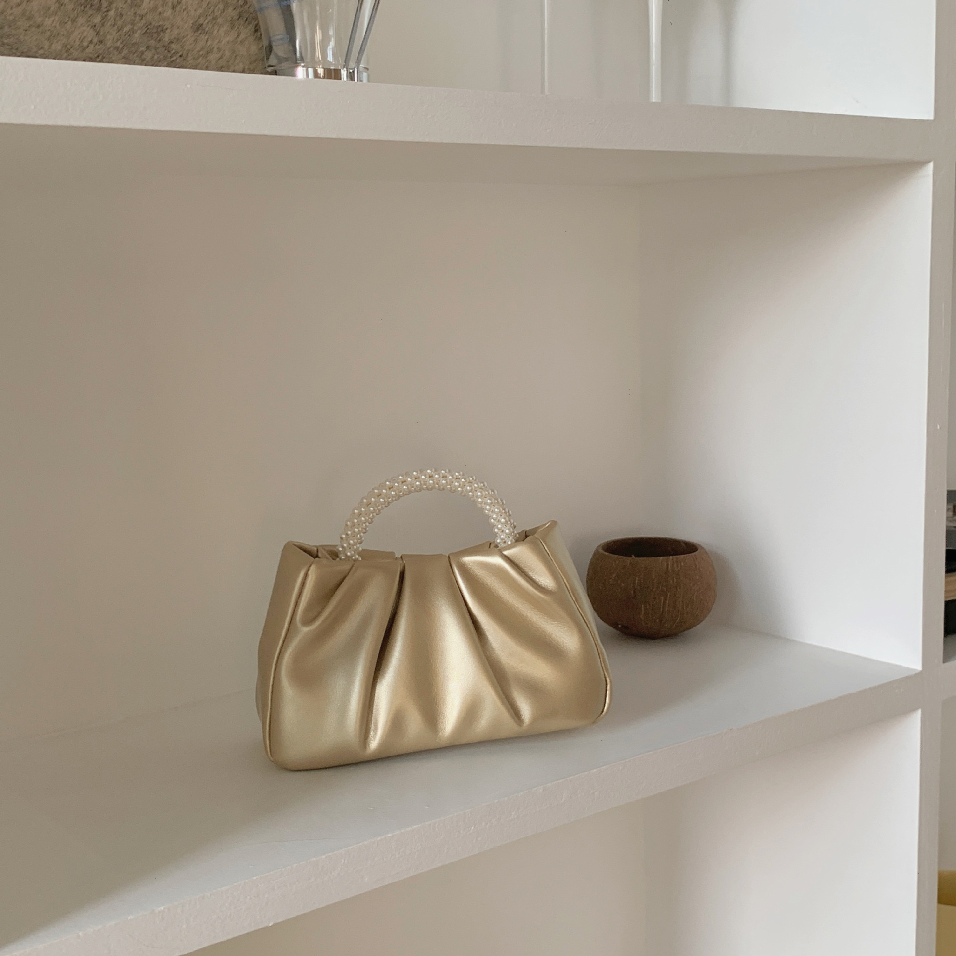 2026 new women's bag pearl wrist pleated cloud handbag shoulder crossbody mini bag