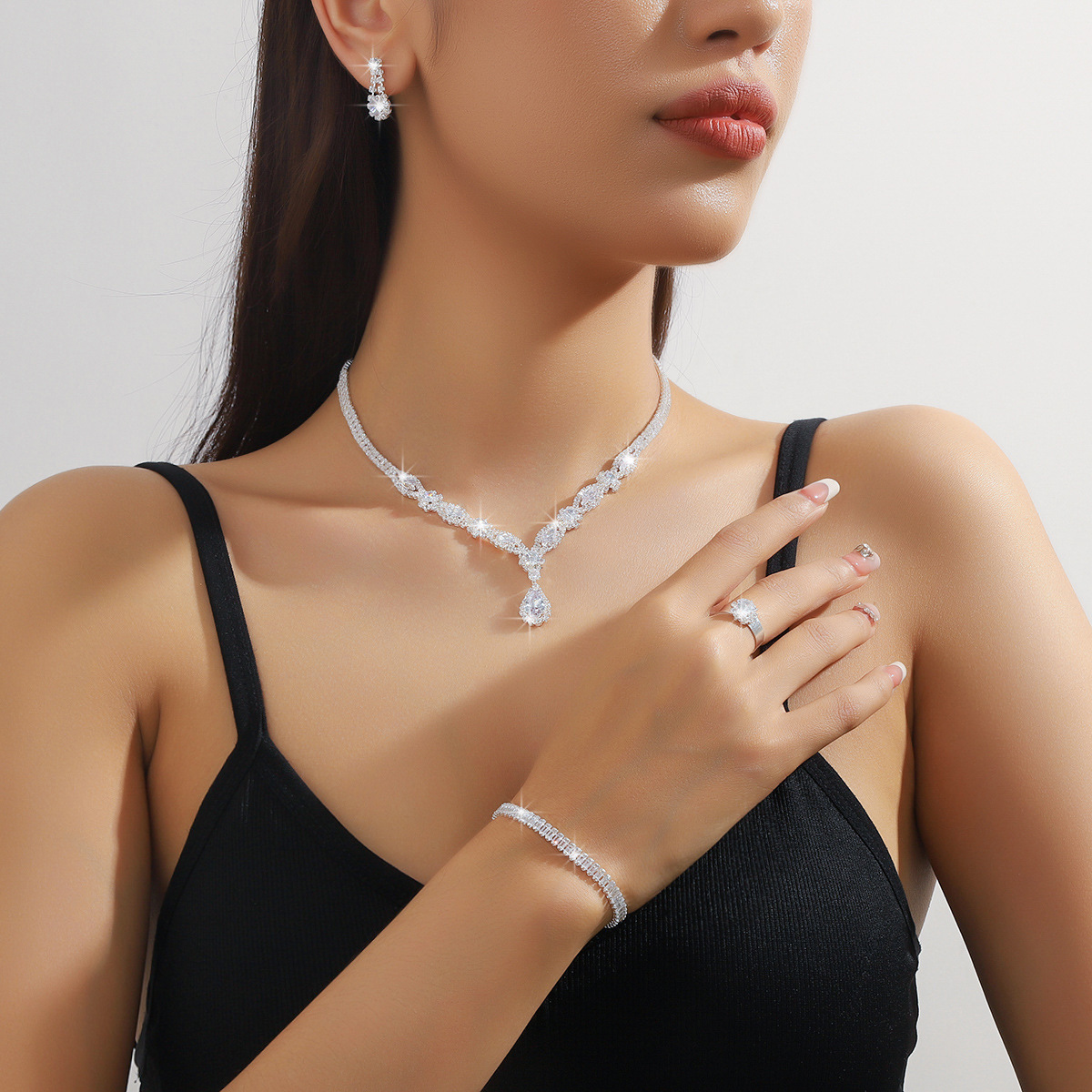 Jewelry Set Simple Wedding Dress Shiny Rhinestone Necklace Earrings Bracelet Ring Four-Piece