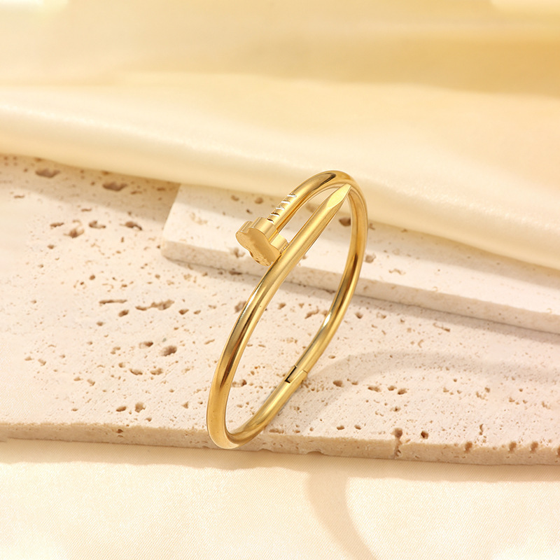 Gold-plated four-leaf clover diamond-studded open bangle for women stackable stainless steel jewelry