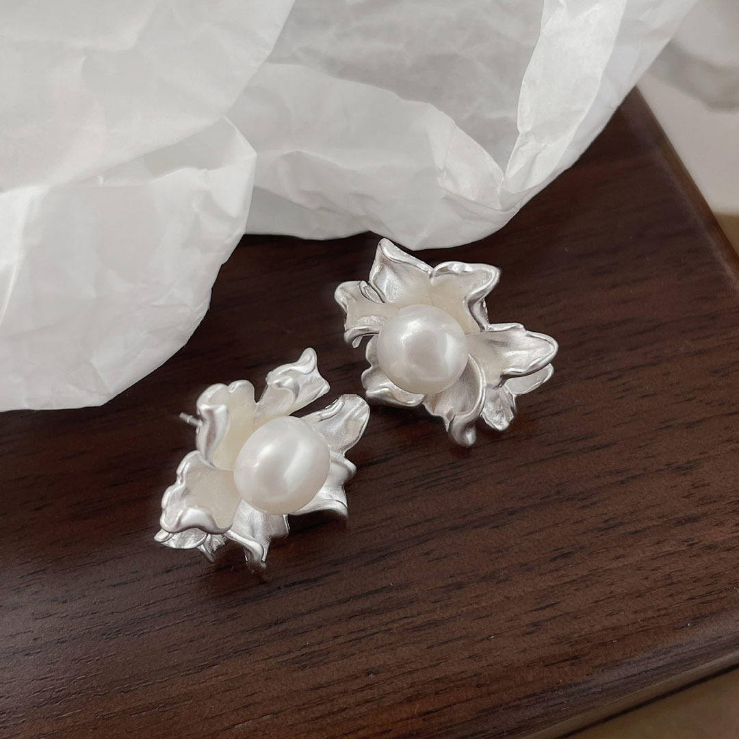 S925 Silver Needle Natural Freshwater Pearl Jasmine Flower Earrings Women Niche Earrings