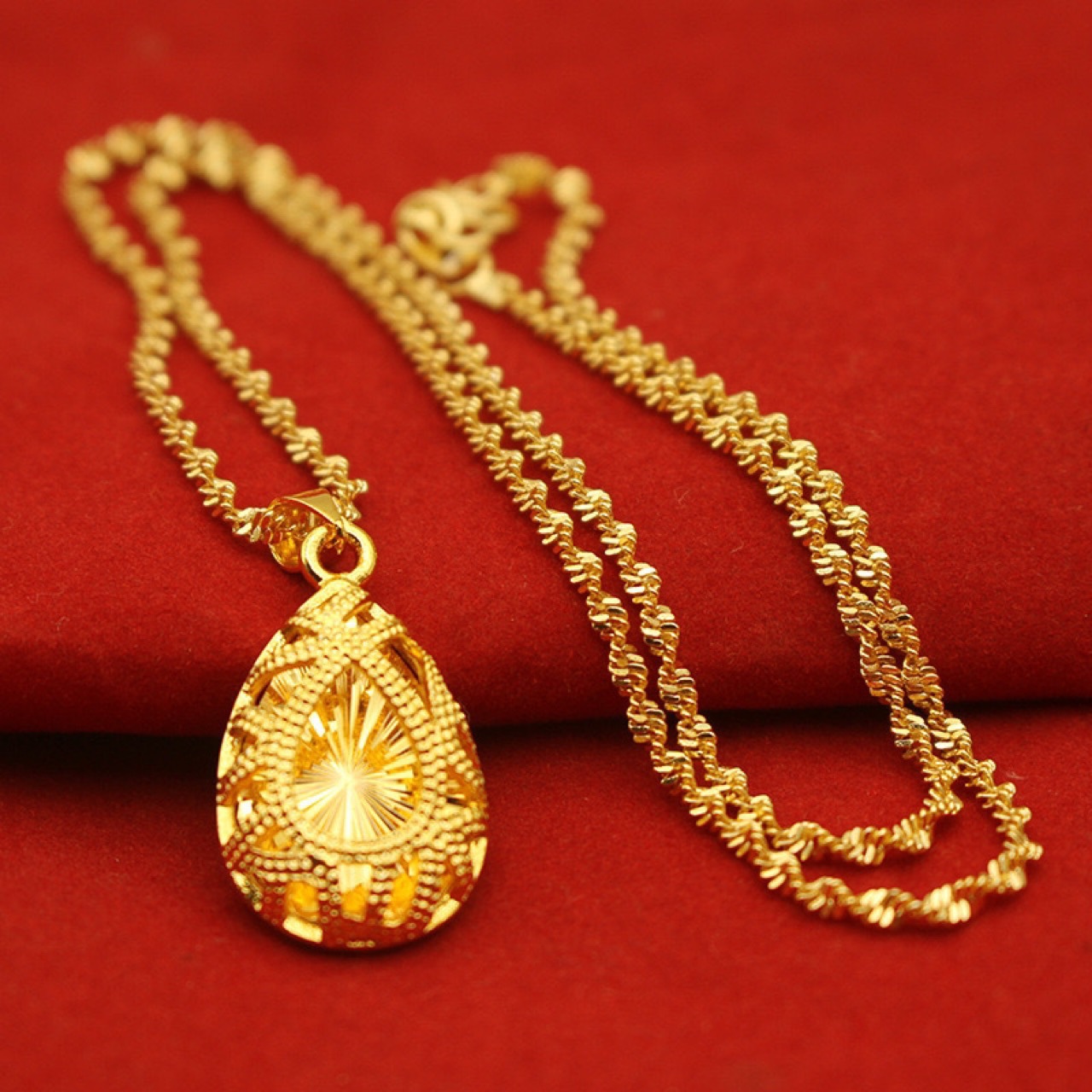 Teardrop pendant necklace for women gold-plated hollow simple pendant collarbone chain live streaming jewelry