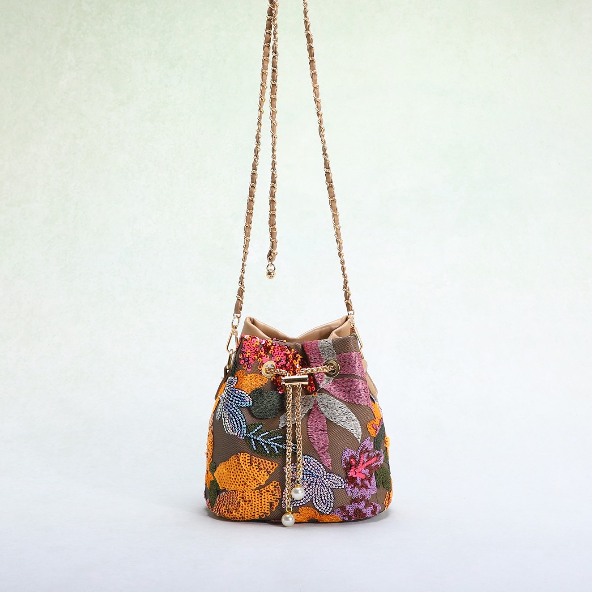 Women's Bag New Chinese Style Flower Embroidery Sequins Mesh Splicing Contrast Color Elegant Lady Drawstring Chain Bucket Bag