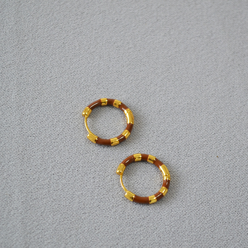 Japanese-Korean simple fresh colorful enamel brass gold-plated commuting ear clip earrings for women