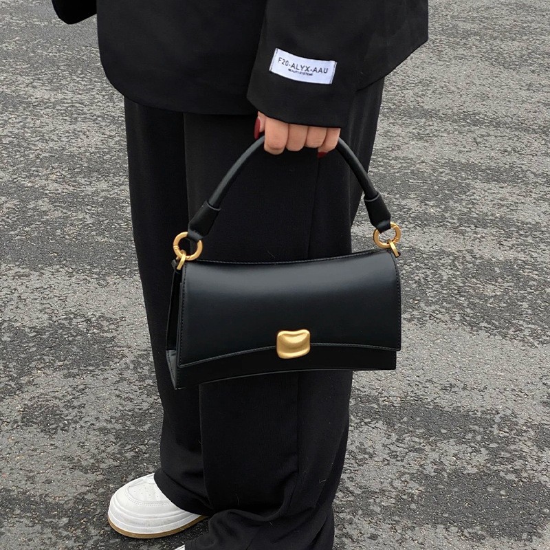Black Underarm Bag Women 2025 24 New Textured Niche Single Shoulder Handheld Small Square Bag Crossbody Portable