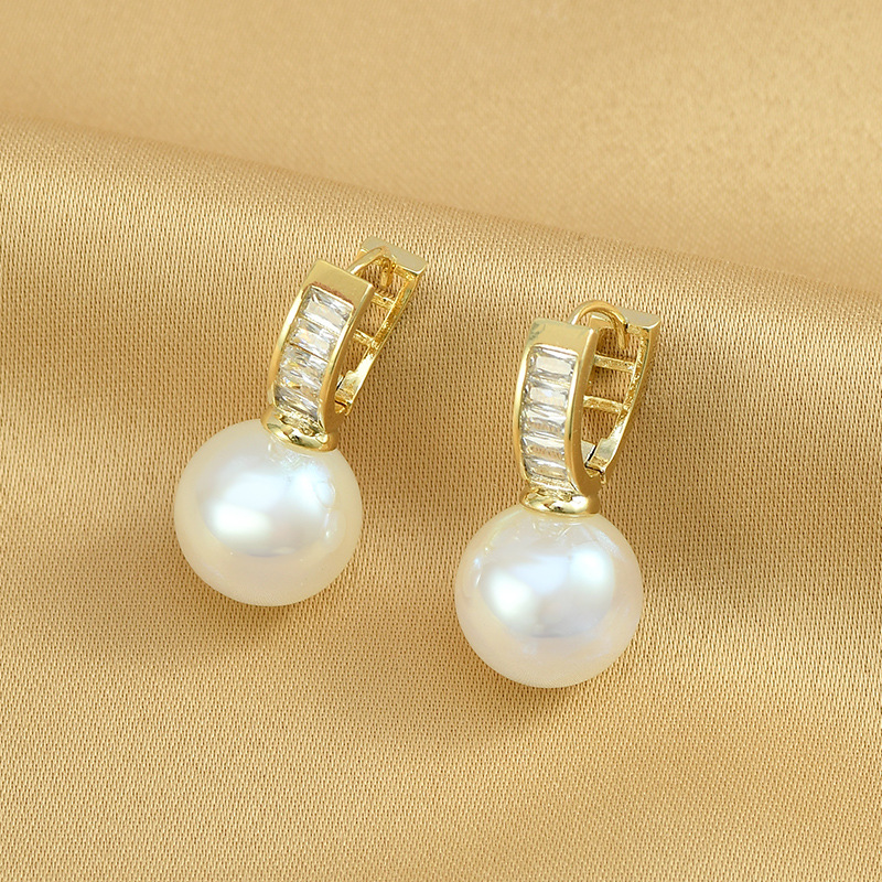 2023 new earrings women's geometric U-shaped earrings round face pearl ear clips
