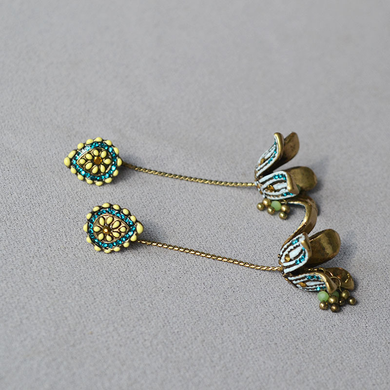 Zhong Restaurant Jiang Yan flower tassel ear studs for women, elegant bohemian niche earrings ear accessories