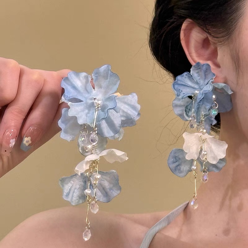 Spring Letter forest sweet bead flower earrings 2025 new ear accessories women ear studs