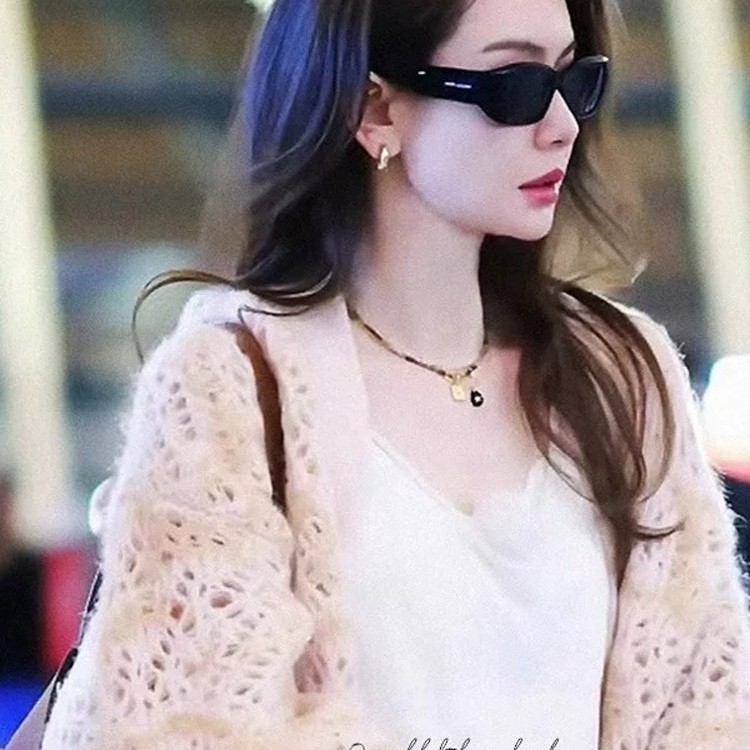 Exclusive Qi Wei Star Moon Chain Beaded Collarbone Chain Women