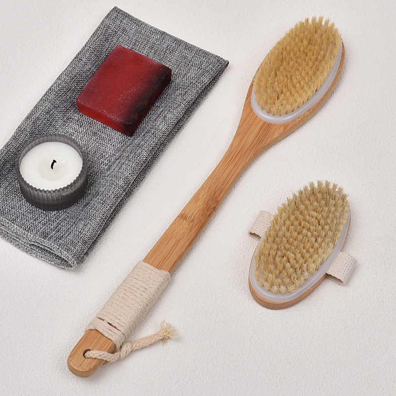 Long-handled bristle bath brush, body scrub brush, dry brushing back scrubber, exfoliating brush
