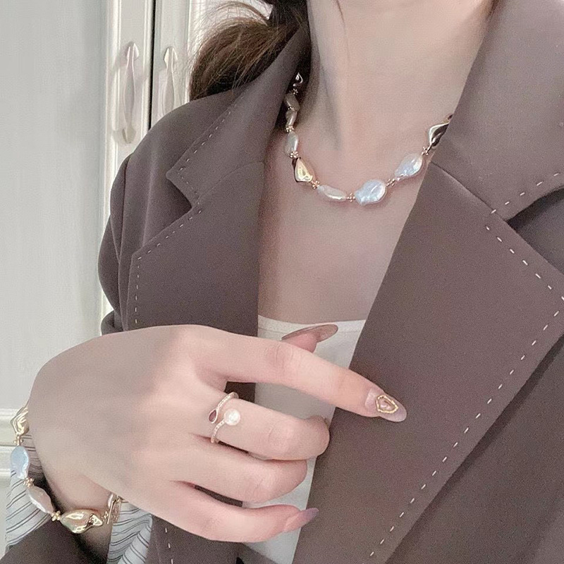 Natural irregular baroque collarbone chain niche freshwater pearl necklace women new