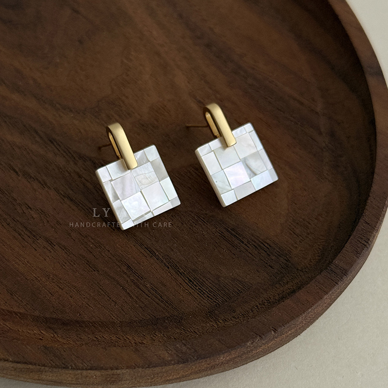 Stud Earrings Necklace 2026 Simple Earrings Sense Mother-of-Pearl Stud Earrings Shell Necklace