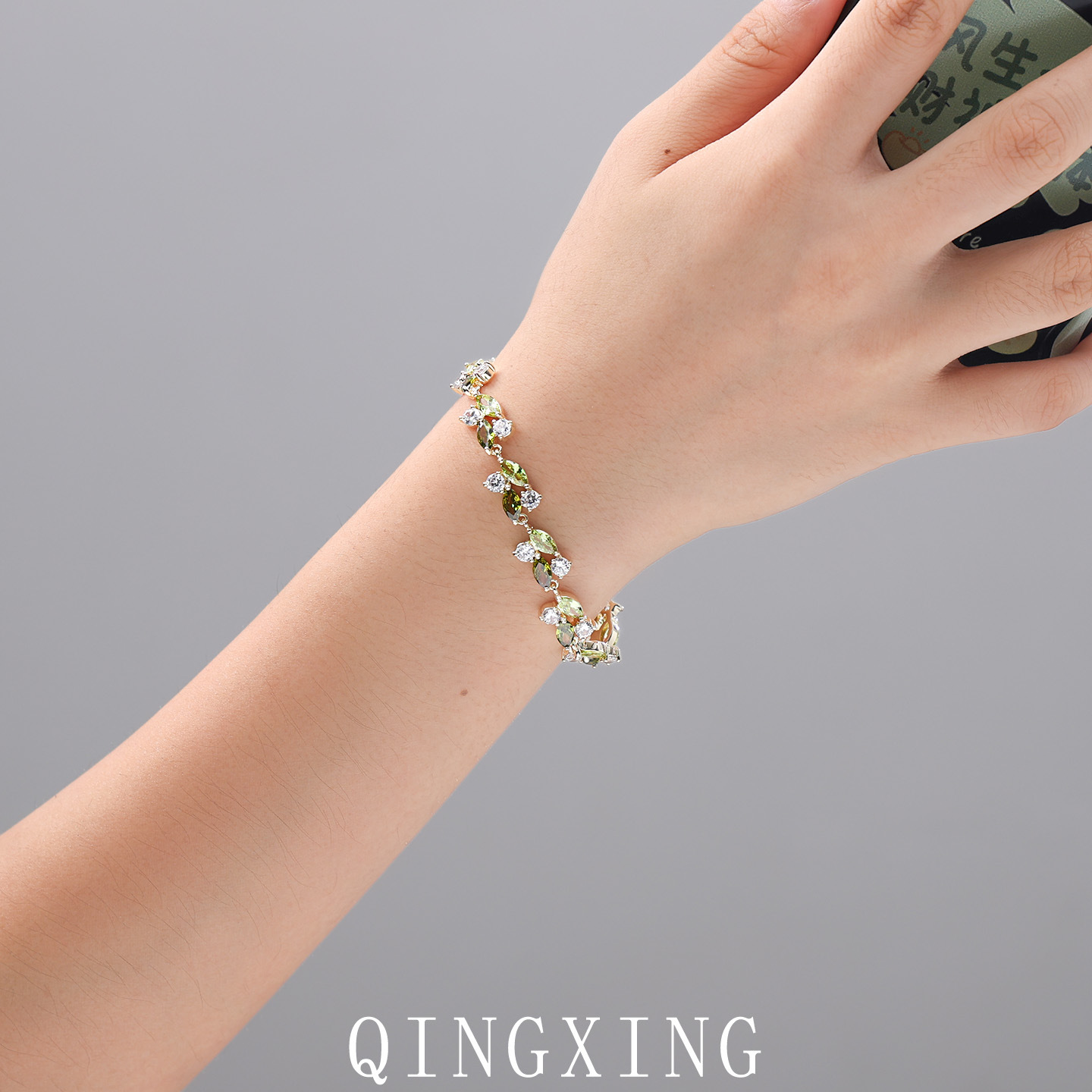 Olive Green Zirconia Bracelet Women's Small Willow Leaf Brightening Fresh Forest Style Accessory
