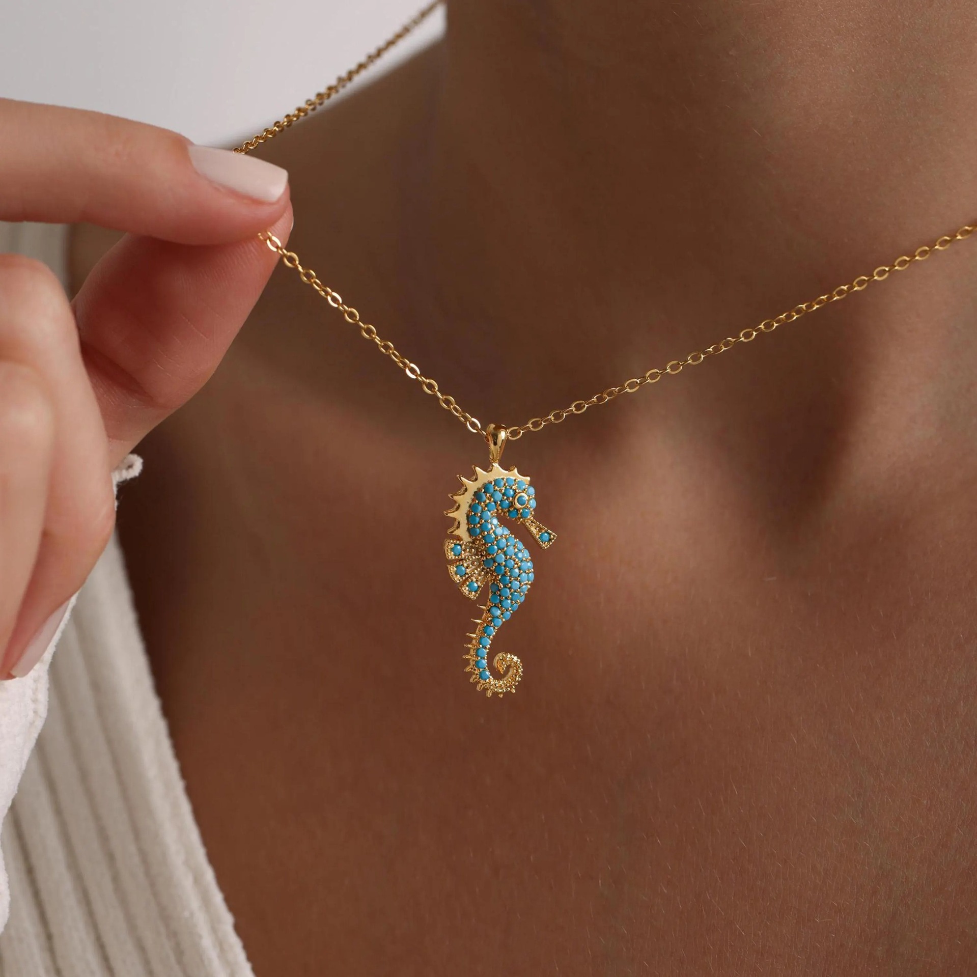 Stainless steel modern blue necklace pendant electroplated rhinestone style seahorse