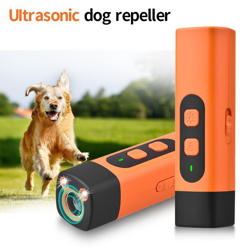 Ultrasonic Dog Repeller Outdoor Portable Dog Trainer Pet Training Supplies Mini Handheld Flashlight with Light