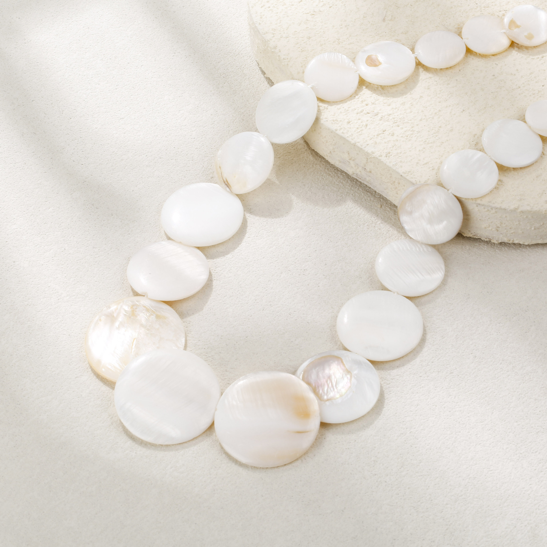 Accessories Beach Vacation Style White Shell Bead Necklace for Women Choker Necklace