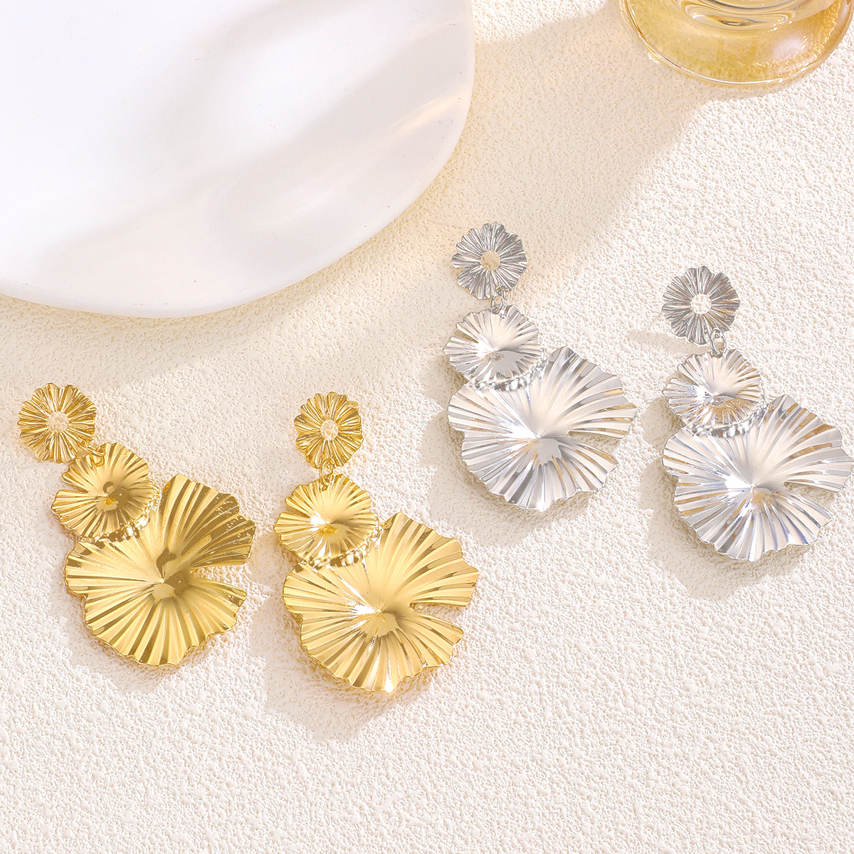 Windy Large Petal Long Earrings Matte Exaggerated Geometric Earrings Women