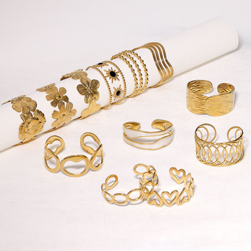 Geometric simple bracelet love flower gold-plated stainless steel bracelet women