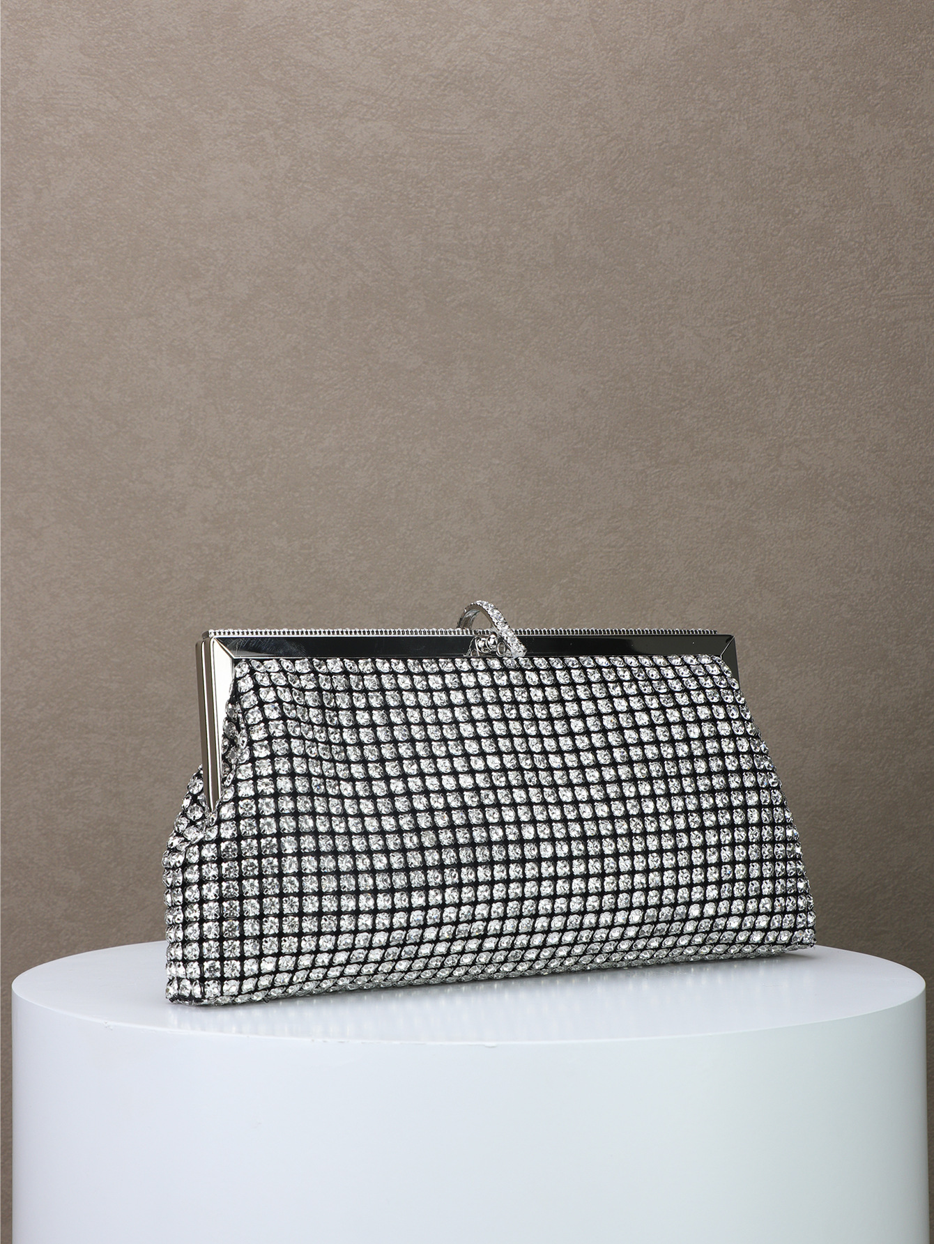 2026 Evening Bag Pure Handmade Rhinestone Button Evening Bag Clutch Banquet Bag Diamond Evening Bag