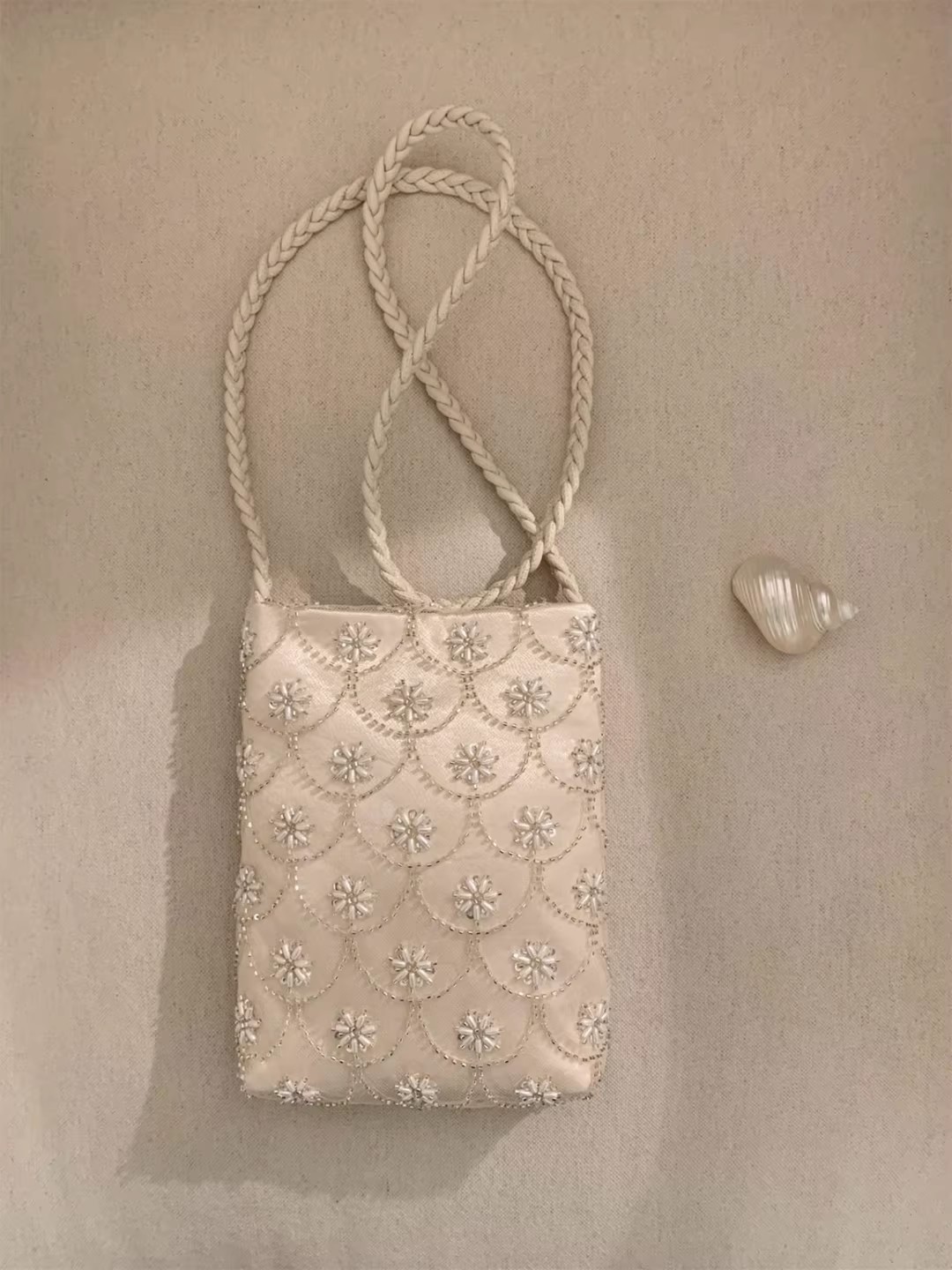 Beaded embroidered bag sweet lady banquet bag evening dress bag single shoulder crossbody bag women 2026 new