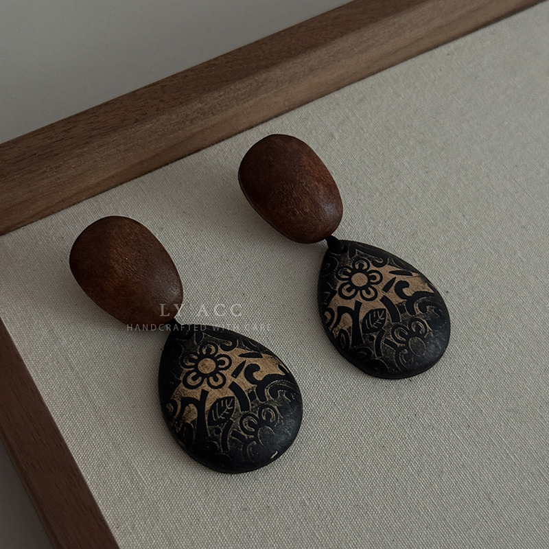 Natural Solid Wood Mother-of-Pearl Shell Geometric Earrings Drop Earrings Commuter Earrings for Women