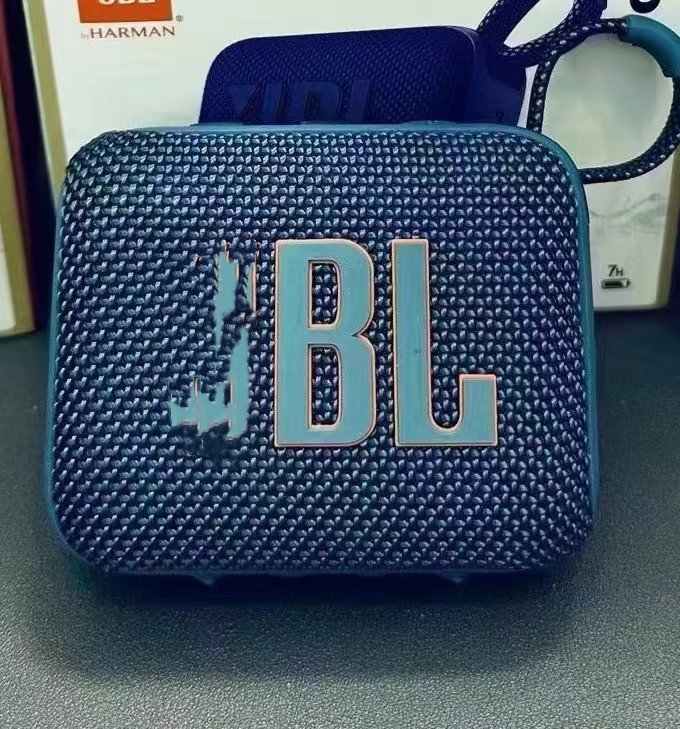 New G04 gold brick 4th generation wireless Bluetooth speaker portable outdoor sports mini speaker high configuration