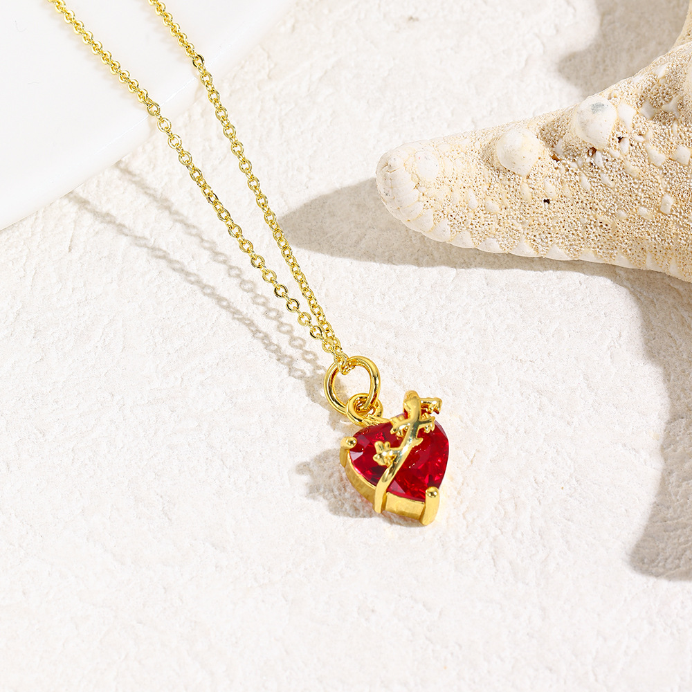 Red crown heart necklace pendant, copper O chain necklace pendant