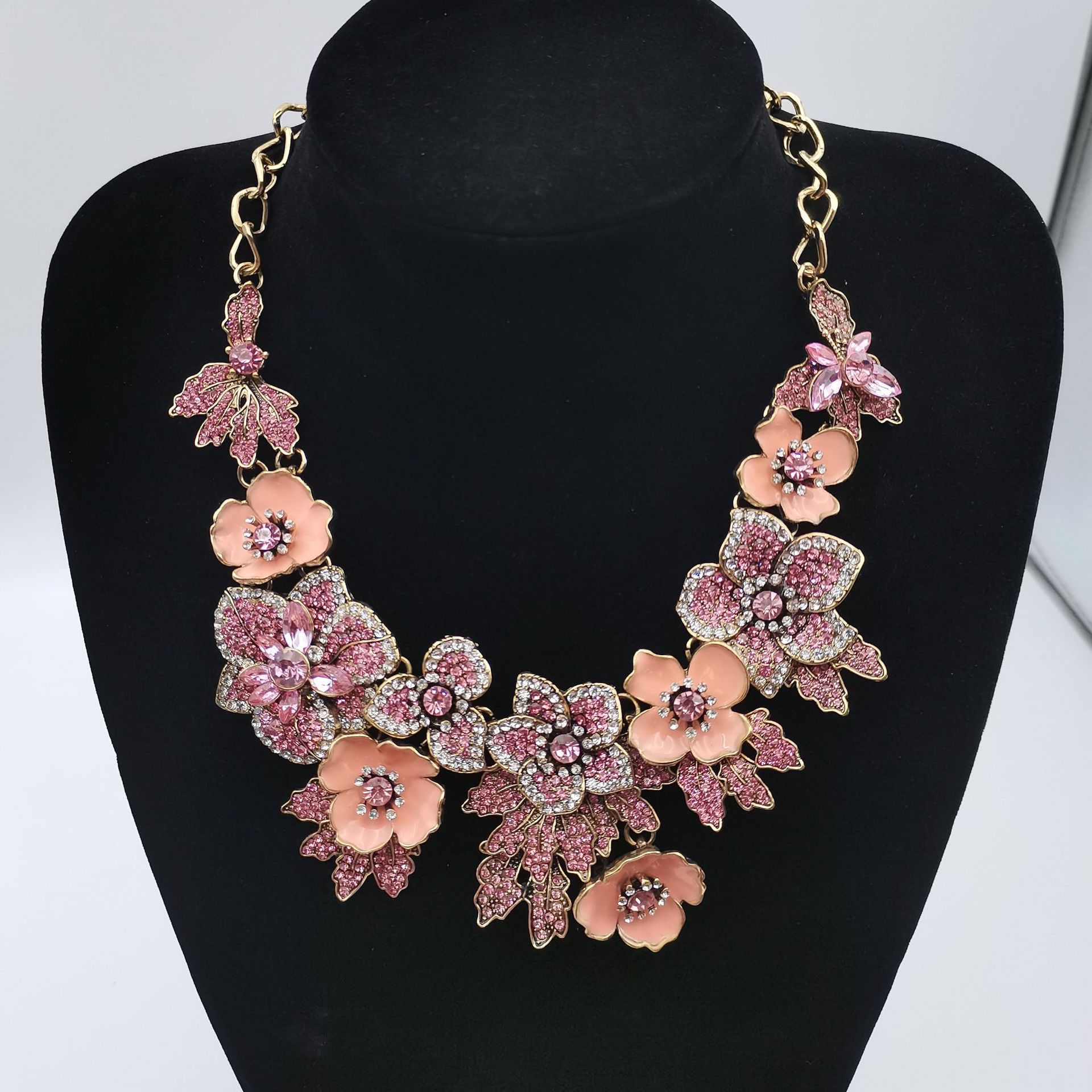 Full rhinestone exaggerated flower necklace colorful gorgeous bride necklace painting collarbone chain