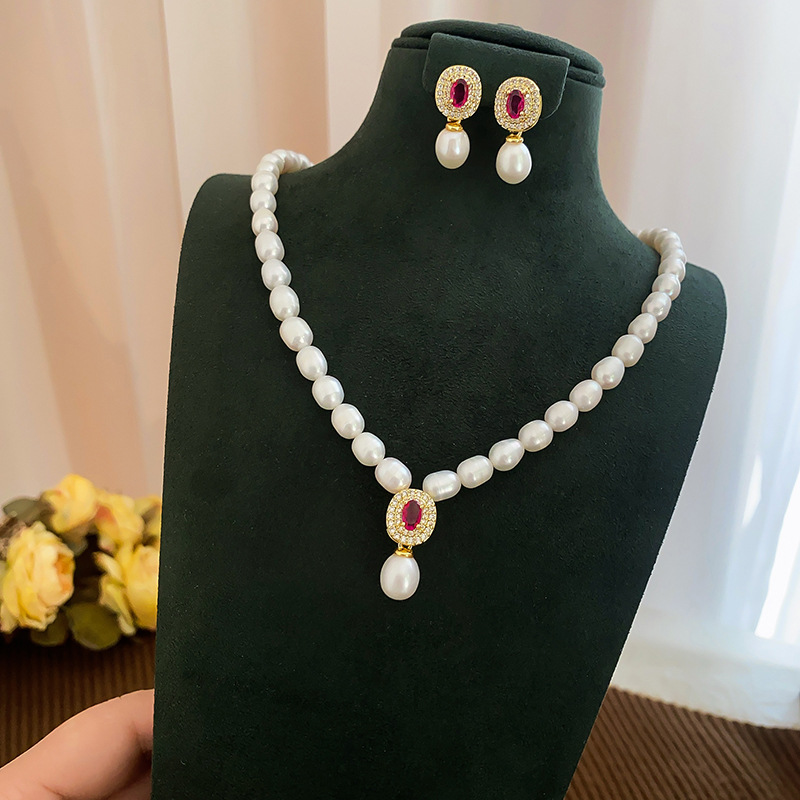 8mm large-size natural seedless freshwater pearl necklace for women, designer horseshoe clasp, collarbone chain, neck chain