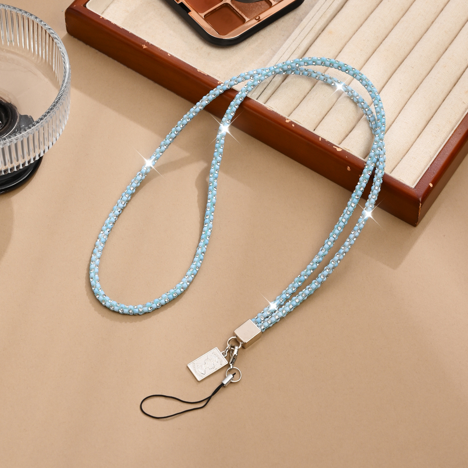 Mobile phone lanyard wrist full rhinestone lanyard hanging chain tag women pendant sturdy phone chain neck