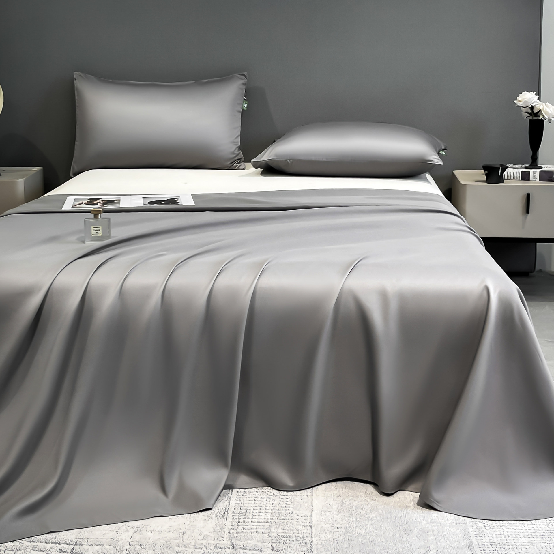 2026 new summer cool ice silk bed sheet single piece student dormitory solid color bare sleep quilt single pillowcase three-piece set
