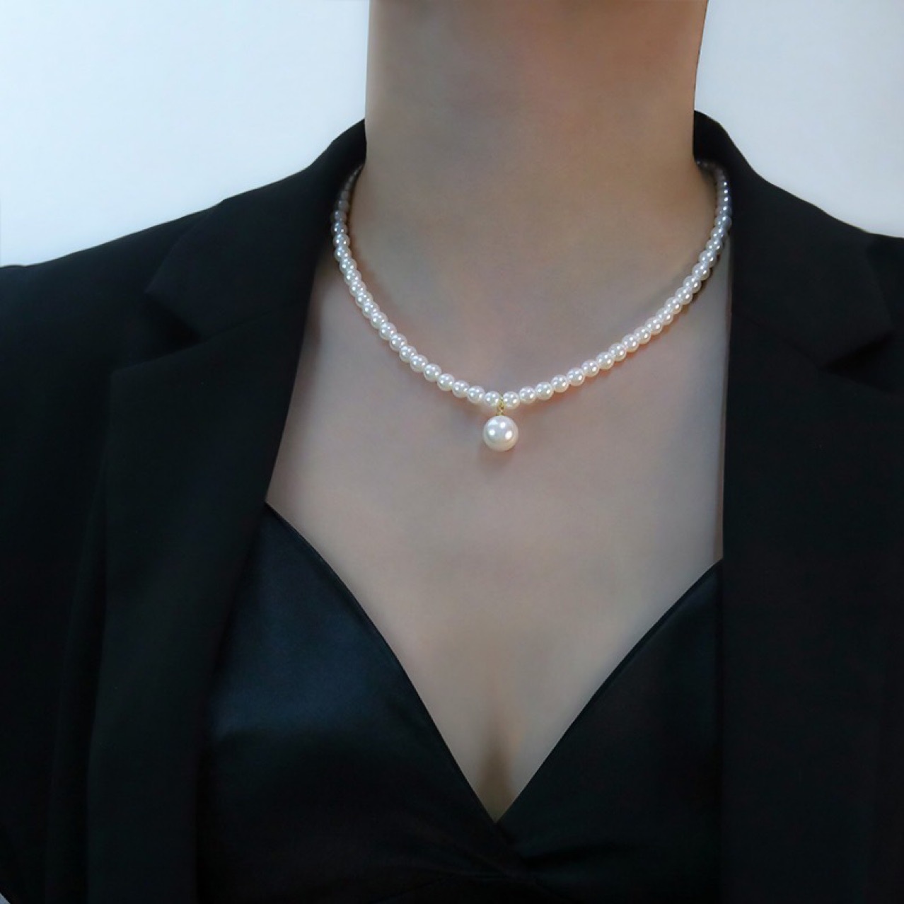 2025 original design imitation pearl necklace women new niche 520 gift锁骨 chain