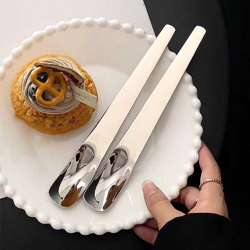 304 stainless steel ice cream spoon, dessert spoon, cake spoon, household thickened spoon, dumpling spoon, stirring spoon, yogurt spoon