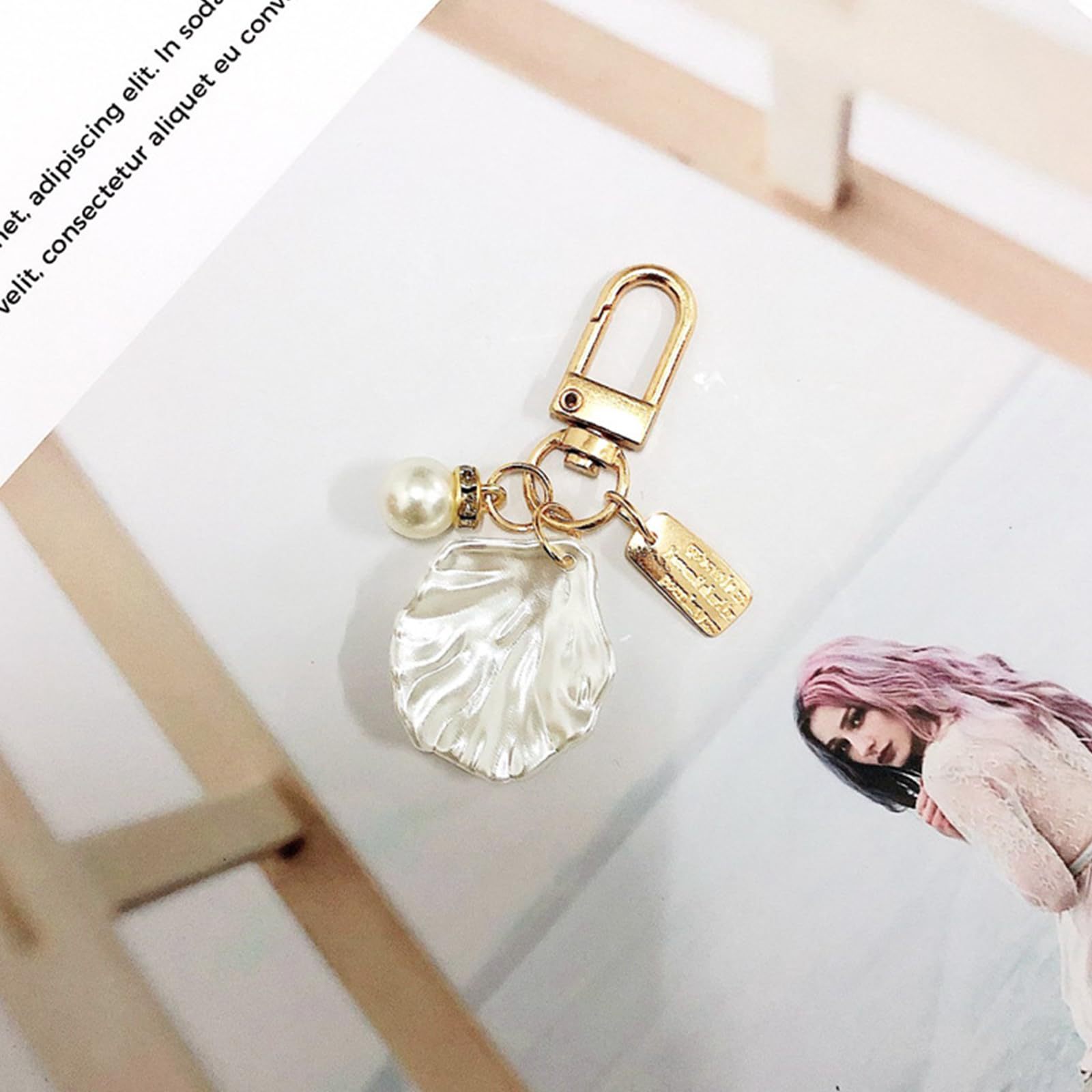 New Pearl Alloy Keychain Pendant Hollow Love Letter Plate Accessory Earphone Case Bag Decoration Pendant