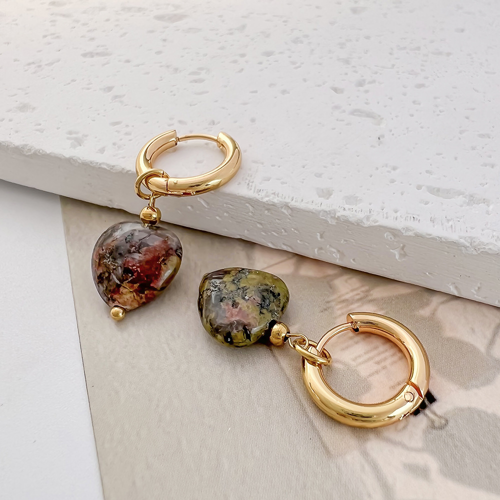 Natural Stone Heart-Shaped Earrings: 2024 New Minimalist Dangle Earrings—Sweet Heart-Shaped Earrings