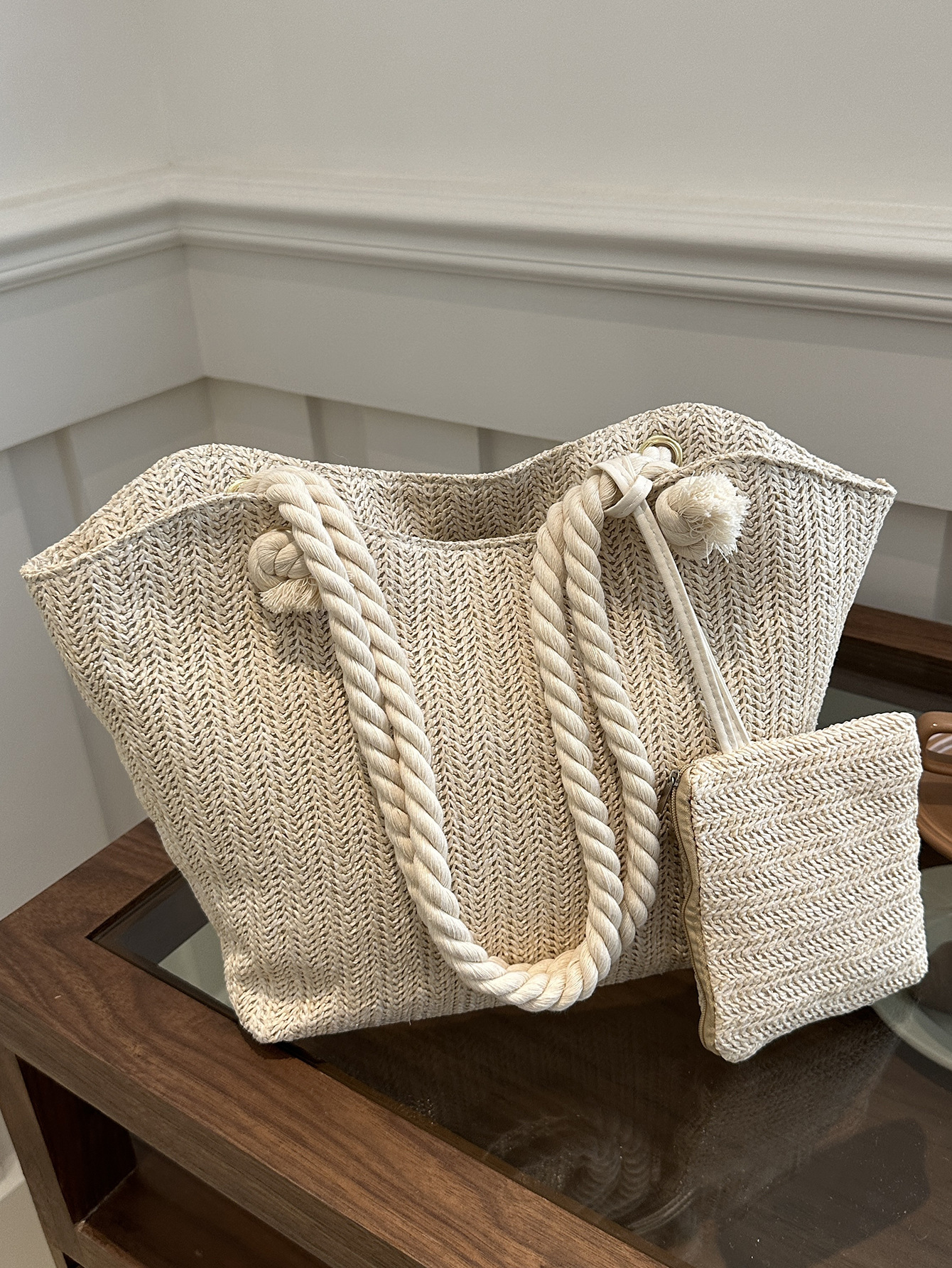 Handheld Straw Woven Bag Women Custom New Summer Woven Single Shoulder Bag Simple Bucket Casual Large Capacity Tote Bag