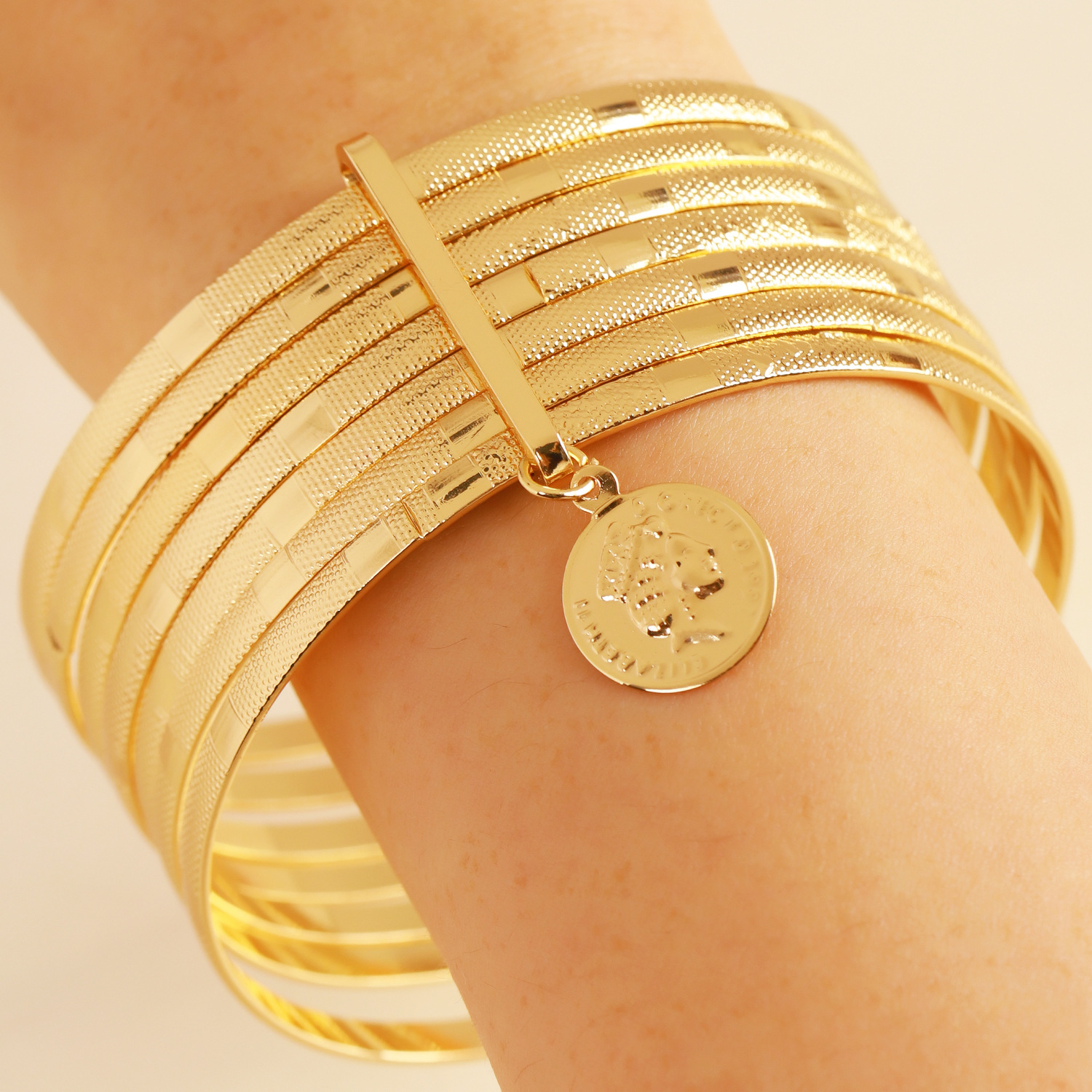 Ethnic Style Alloy Bracelet Wide Bangle Set Women Gold Smooth Bangle Bracelet Ten-Piece Set
