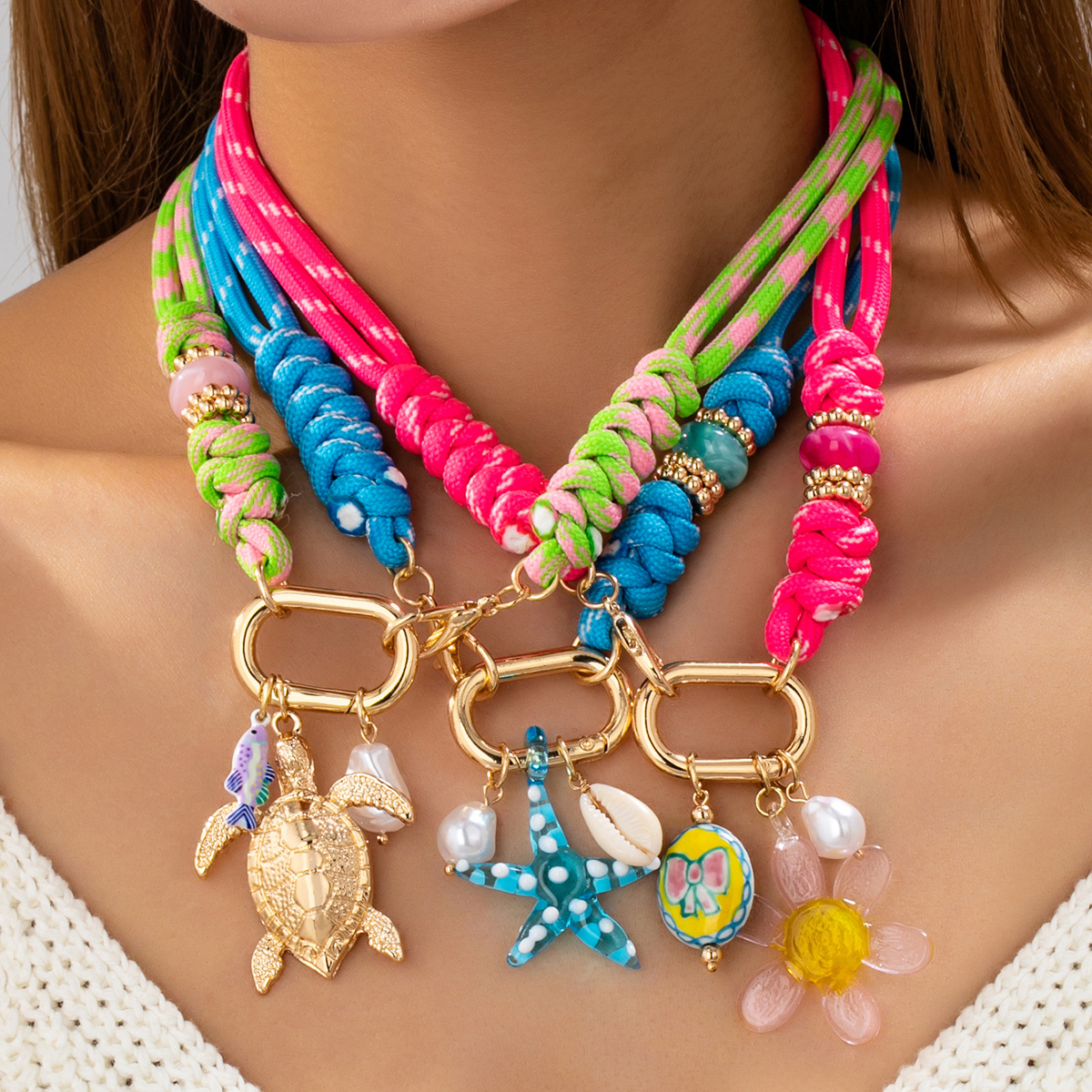 Qingdao Daiwei Accessories Bohemian Small Fish Shell Pendant Braided Rope Necklace, Suitable for Women's Vacation Wear