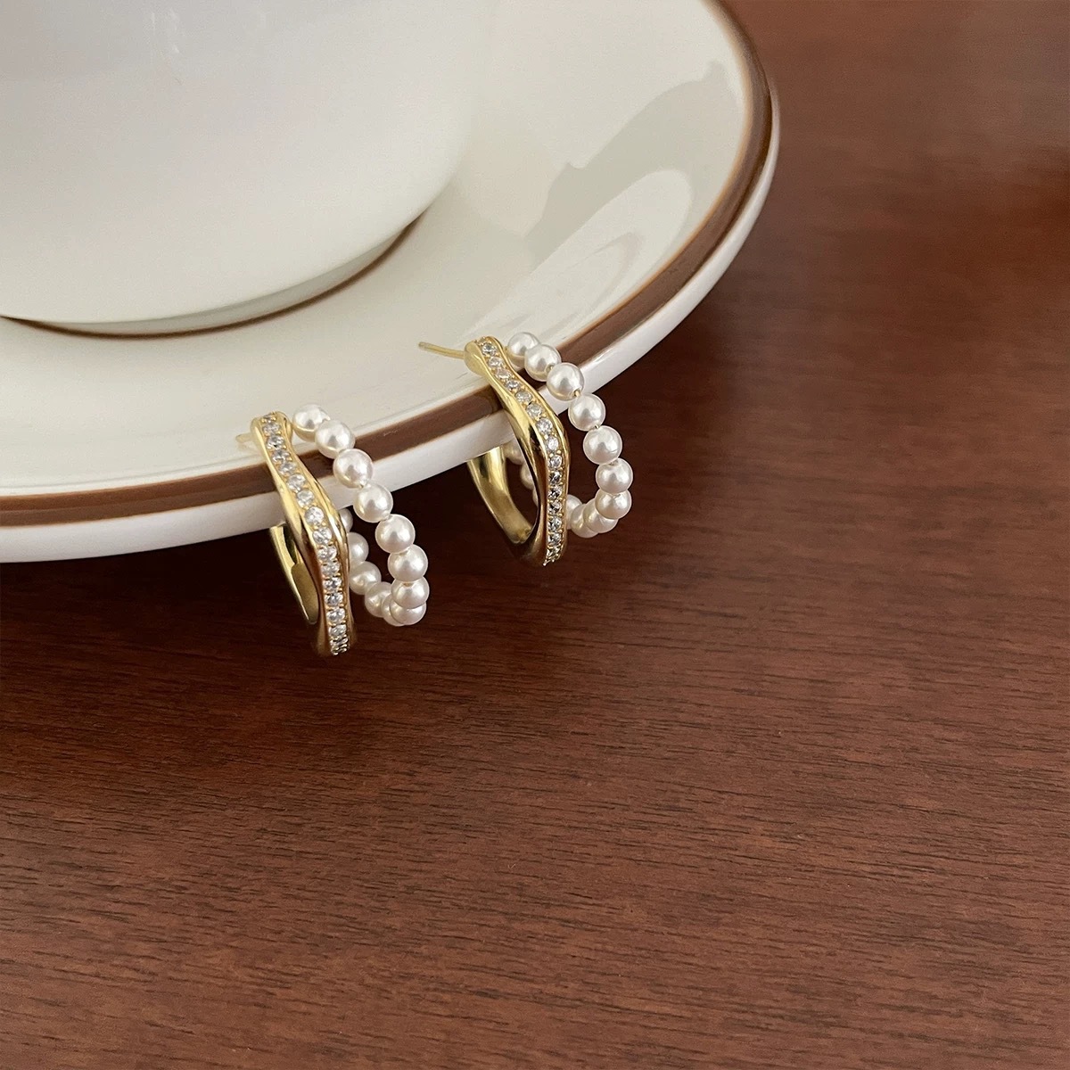 Live small fragrance style C-shaped zircon pearl earrings ear accessories full of daily ear studs women